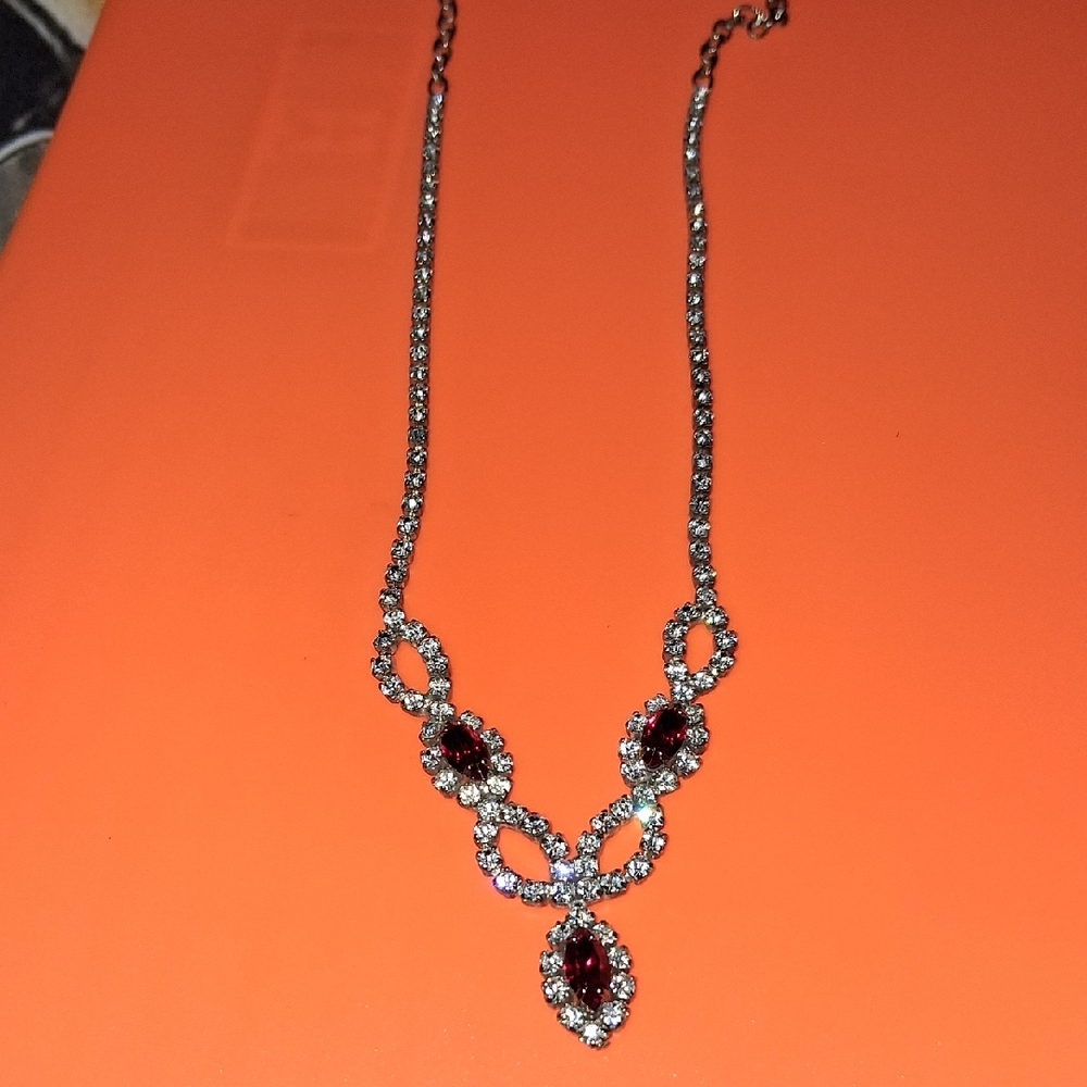 Dainty Jewells Silver Necklace with Red Accents